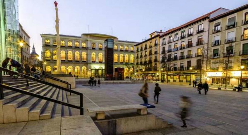 MC Yolo Apartamento Museo Reina Sofia Madrid hotel