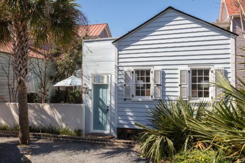 Blue Cottage at Casa Zoe — 4-Star Luxury Hotel in Charleston, United States