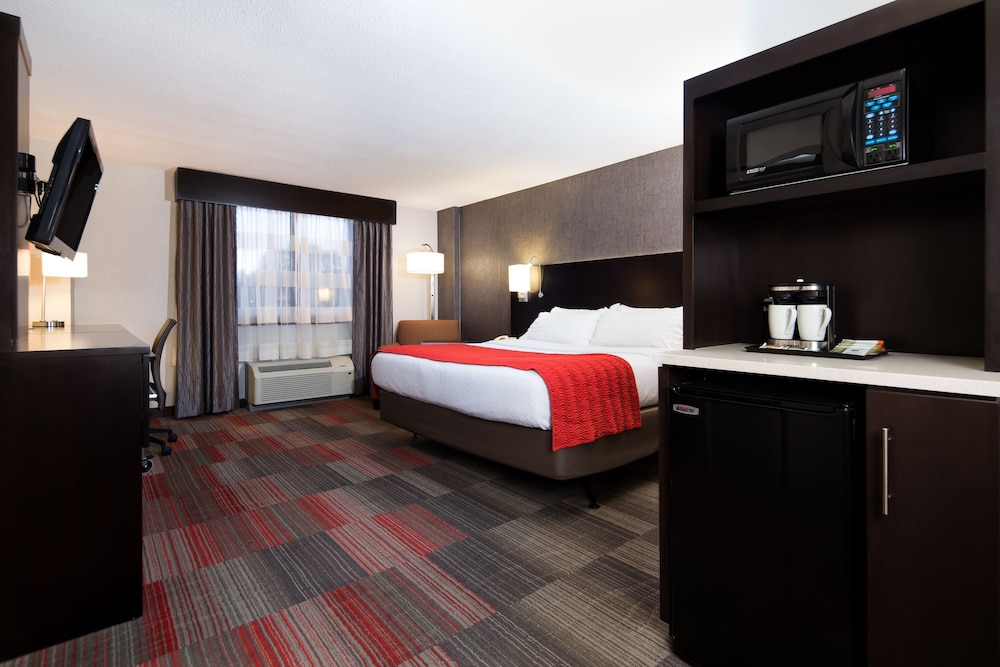 Holiday Inn Milwaukee Riverfront an IHG Hotel - photo 4