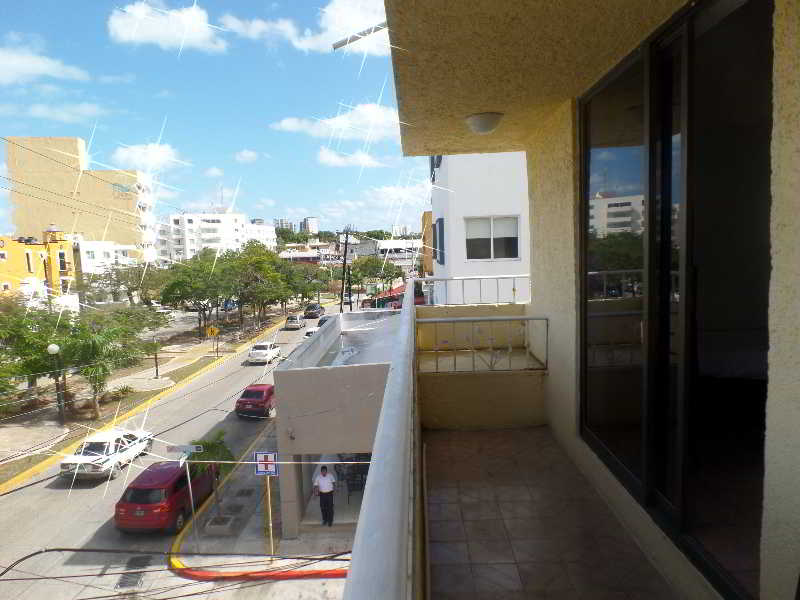 Ikaro Suites Cancun