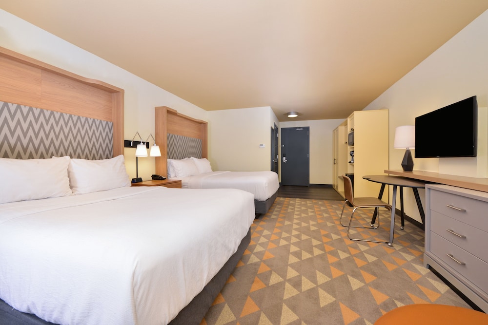 Holiday Inn Kansas City Airport by IHG - photo 20