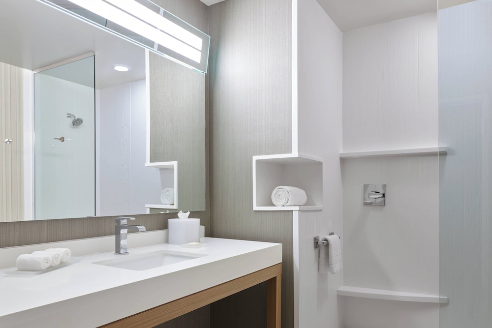 Courtyard by Marriott Denver Aurora - photo 9