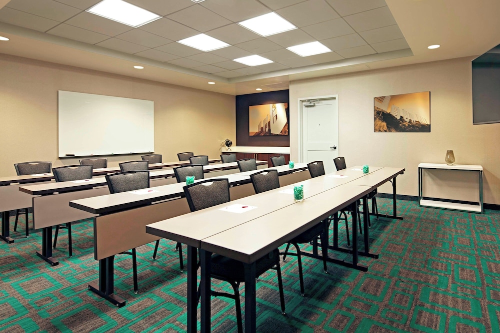 Residence Inn by Marriott Los Angeles LAX Century Boulevard - photo 37