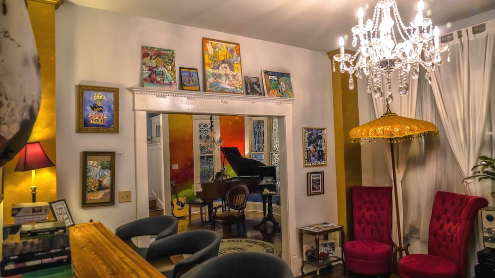 Isetta Inn - photo 14