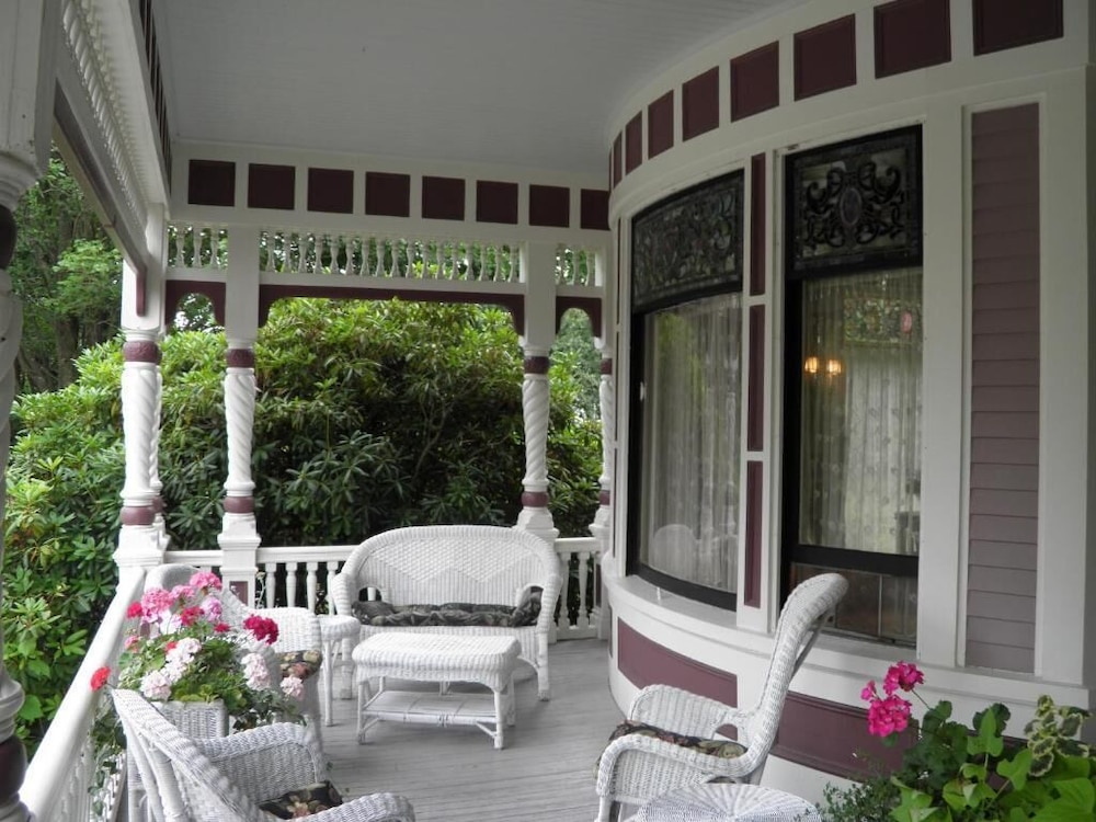 The Lady Mary Inn - photo 44