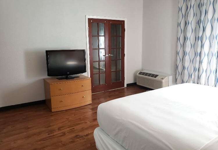 Studio 6 Extended Stay Savannah GA Gateway & I 95 - photo 13