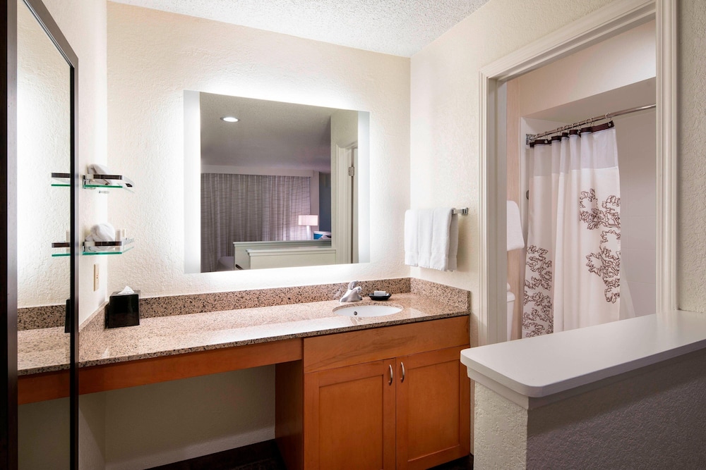Residence Inn By Marriott Torrance Redondo Beach - photo 18