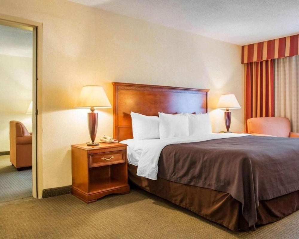 Budgetel Inn & Suites Atlanta - photo 9