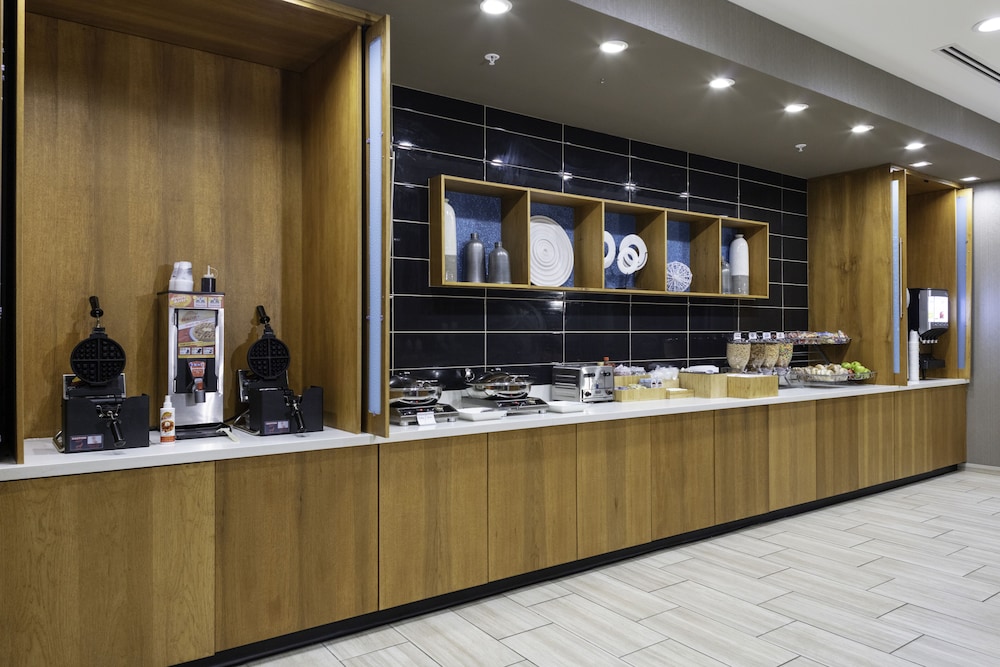 SpringHill Suites by Marriott Atlanta Alpharetta Roswell - photo 13