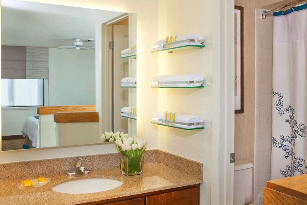 Hawthorn Suites by Wyndham Vienna Tysons Corner - photo 15