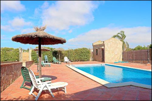 Apartamento en complejo con piscina — 4-Star Luxury Hotel in Conil De La Frontera, Spain