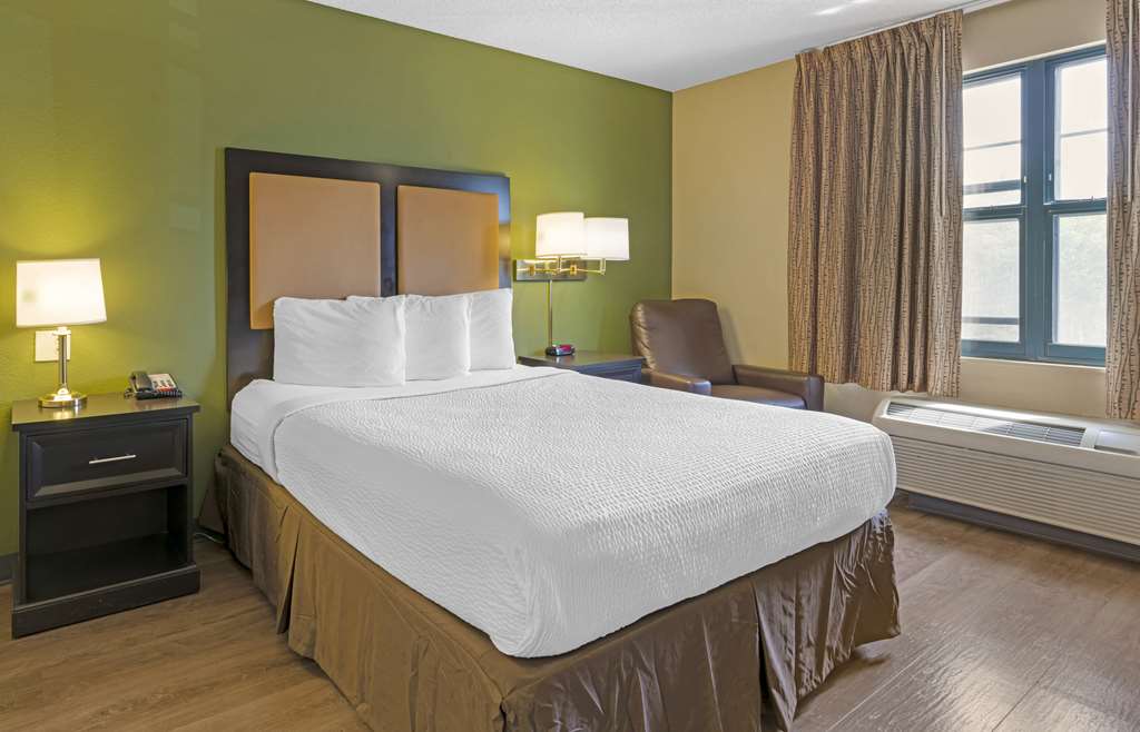 Extended Stay America Suites Stockton March Lane - photo 13