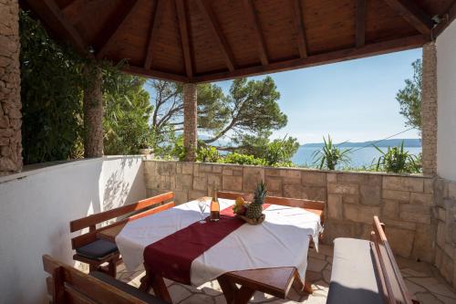 Beach Time Villa — 4-Star Luxury Hotel in Omis, Croatia
