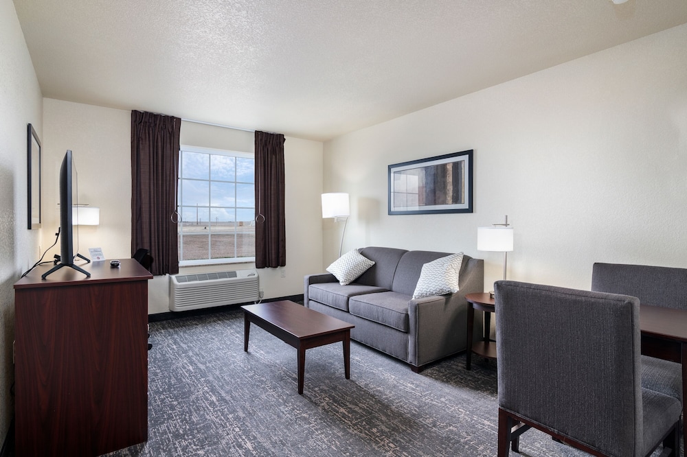 Cobblestone Inn & Suites Yuma - photo 41