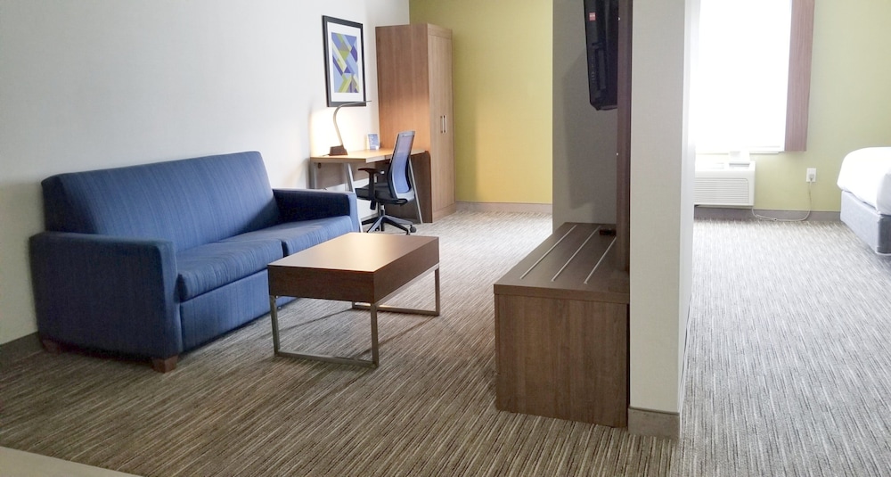 Holiday Inn Express Hotel & Suites Swansea by IHG - photo 4