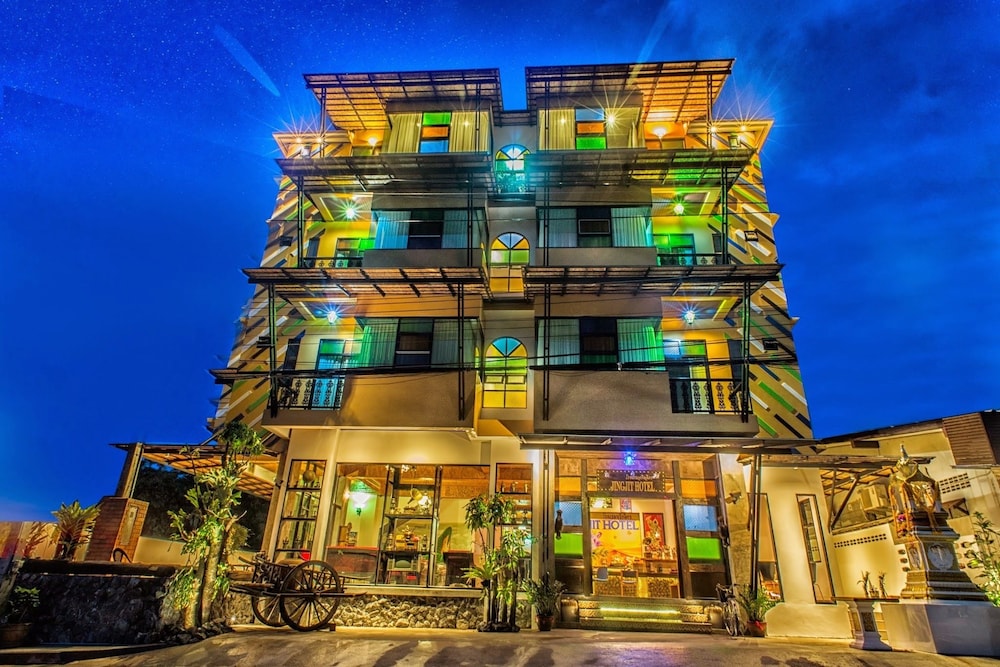 Jingjit Hotel - carbon neutral hotel in Krabi