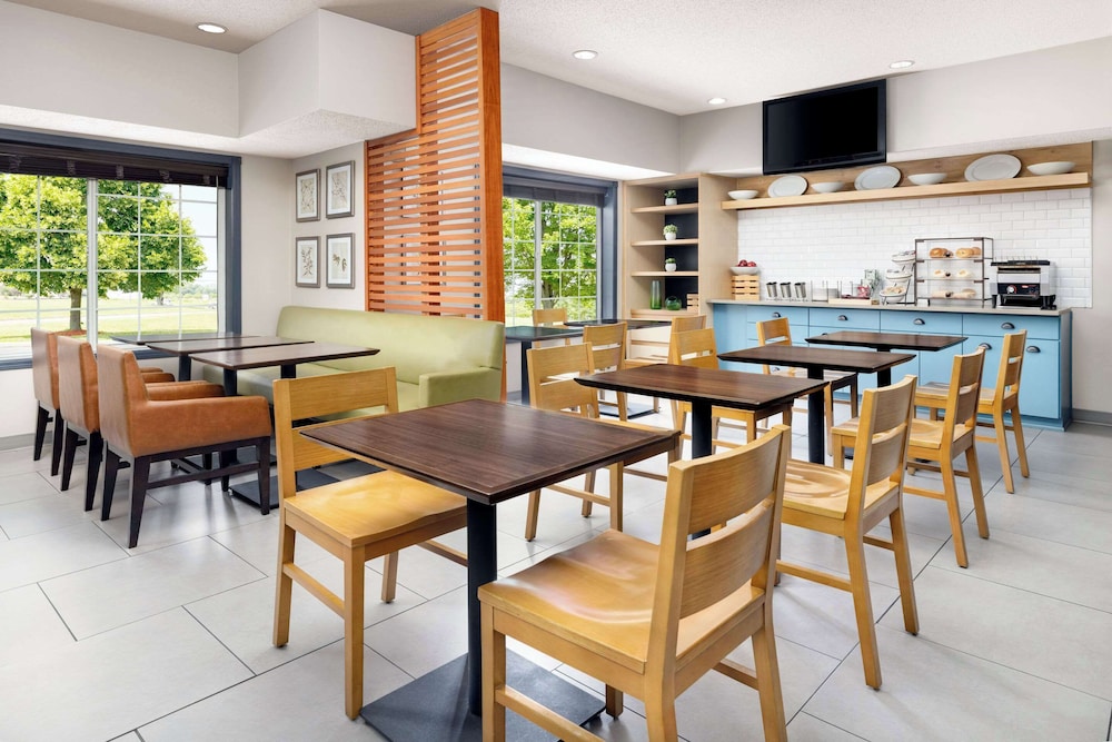 Country Inn & Suites by Radisson Big Flats NY - photo 19