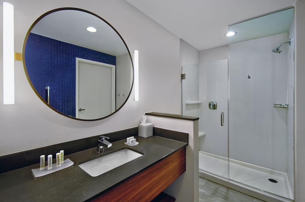 Fairfield By Marriott Inn & Suites Orlando At Flamingo Crossings Town Center - photo 22