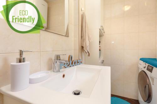 Two bedroom Sunny Suite