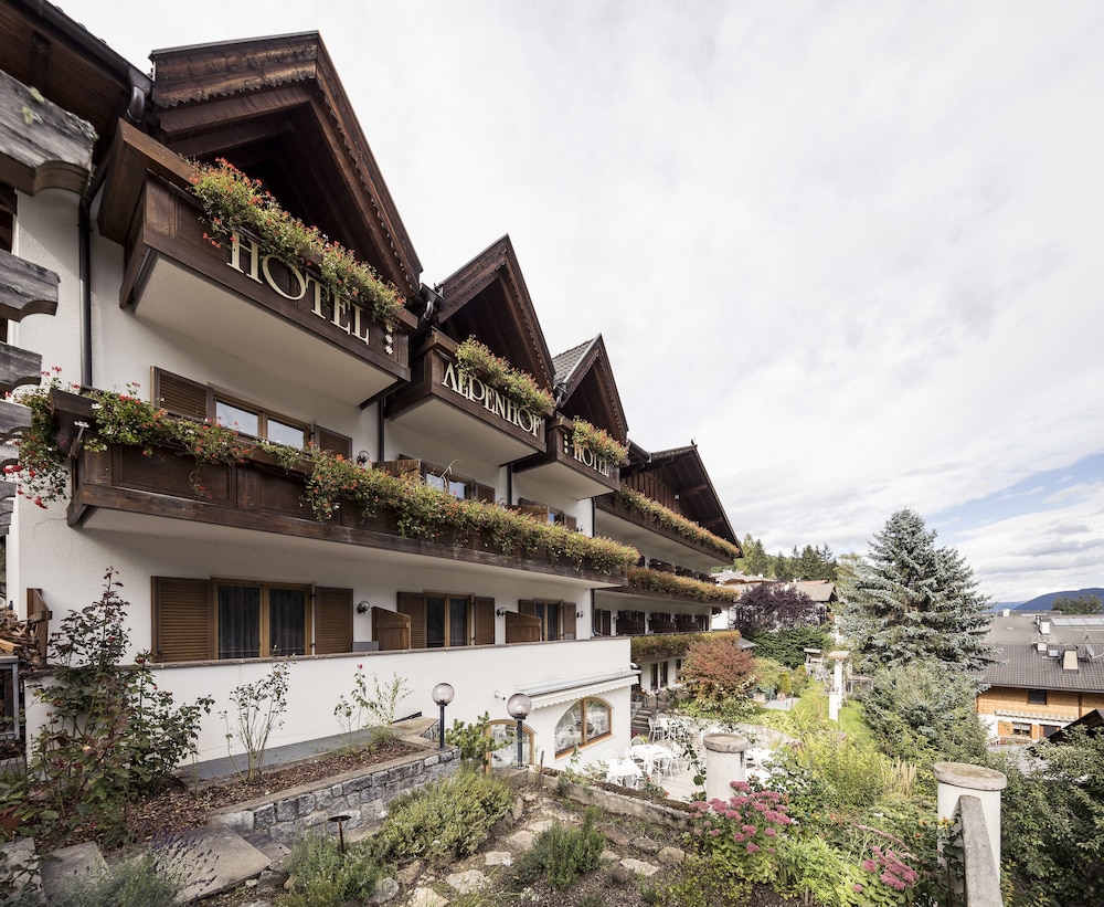 Alpenhof - carbon neutral hotel in Ultimo - Ulten