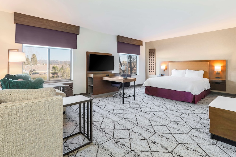 Hampton Inn & Suites Windsor Sonoma Wine Country - photo 22