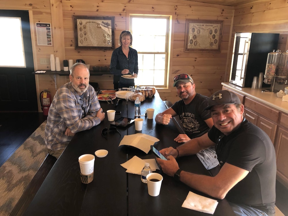 The Riverside Ranch RV Park Motel & Campground - photo 4