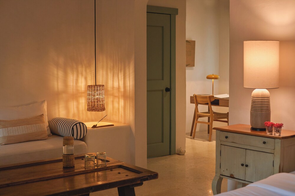 Ser Casasandra Boutique Hotel