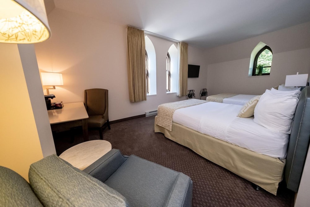 The Inn at Shattuck St. Mary's - photo 10