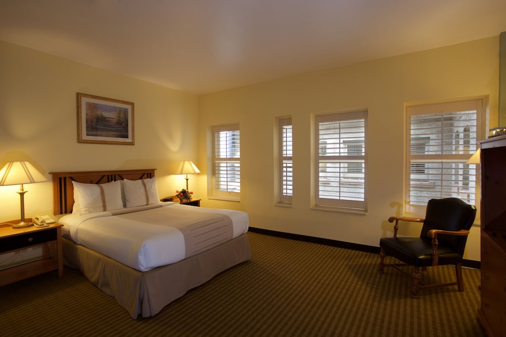 Crockett Hotel - photo 18