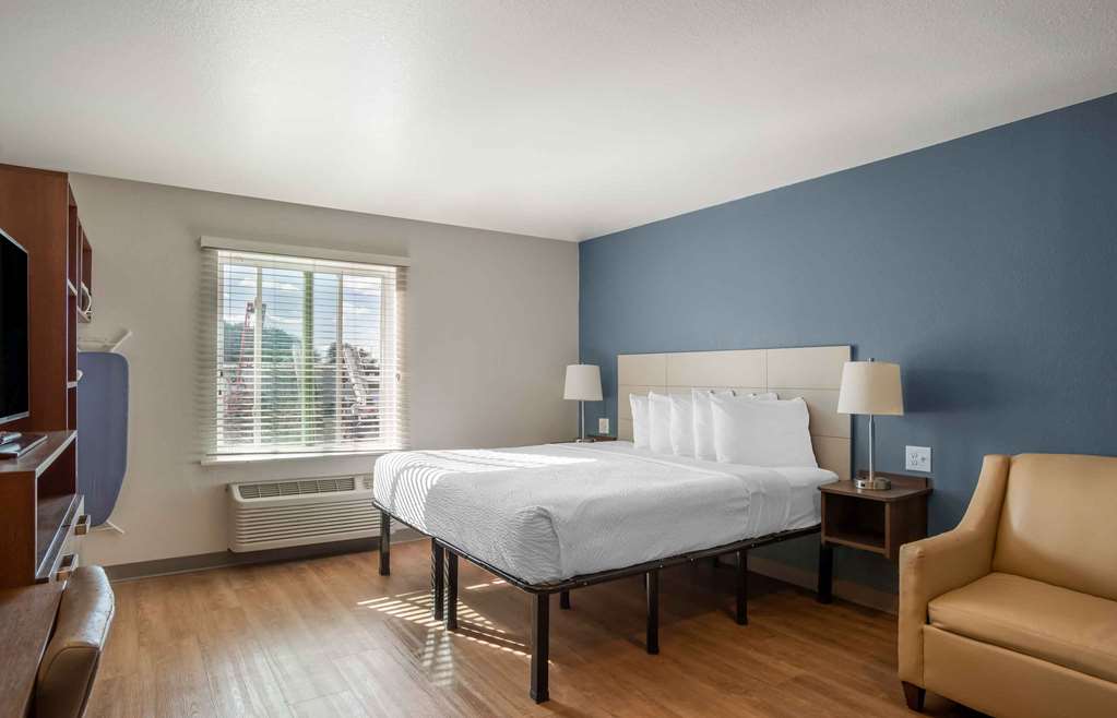 Extended Stay America Select Suites Charlotte Northlake - photo 36