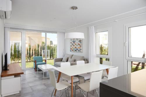 Cattleya by Oliva Nova in Oliva, Spain