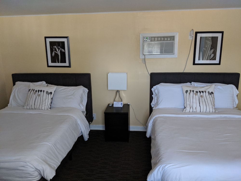 Clarence Inn - photo 17