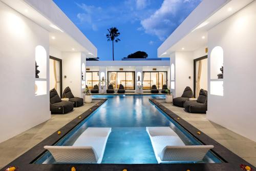 Villa Kelolyne — 4-Star Luxury Hotel in Seminyak, Indonesia