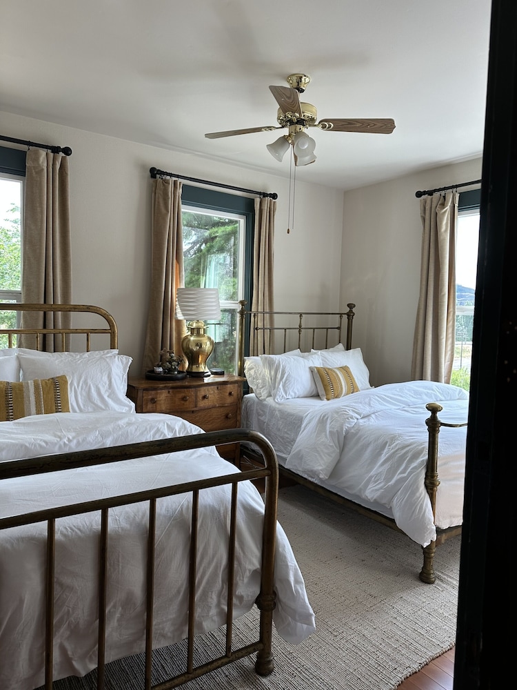 The Lyle Hotel - photo 12