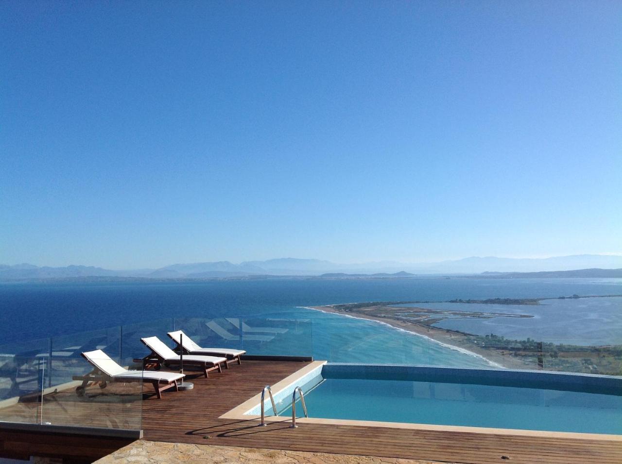 Theathalatta Villa Gaia — 4-Star Luxury Hotel in Lefkada, Greece