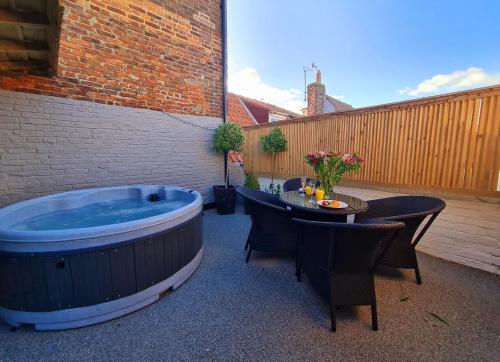 Bensons Gem Cyanacottages in Whitby, United Kingdom