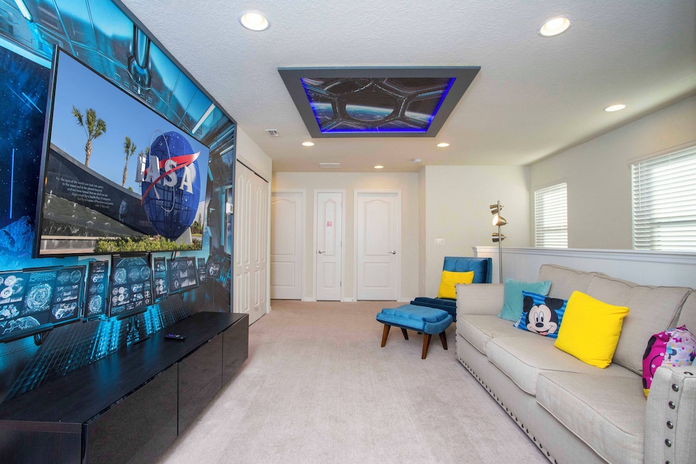 Gorgeous Themed Townhome at Windsor at Westside WW8915 - photo 4