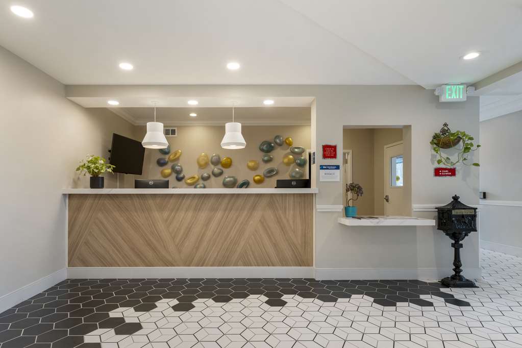 Best Western Plus All Suites Inn - photo 2