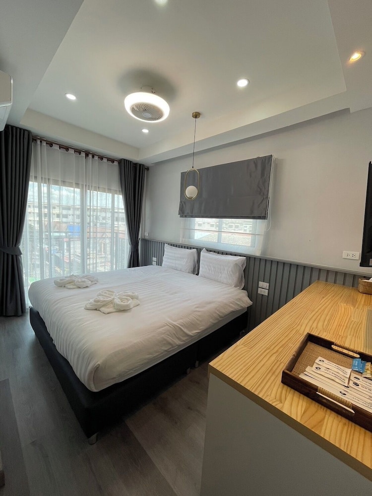 Acozyposhtel - carbon neutral hotel in Bangkok