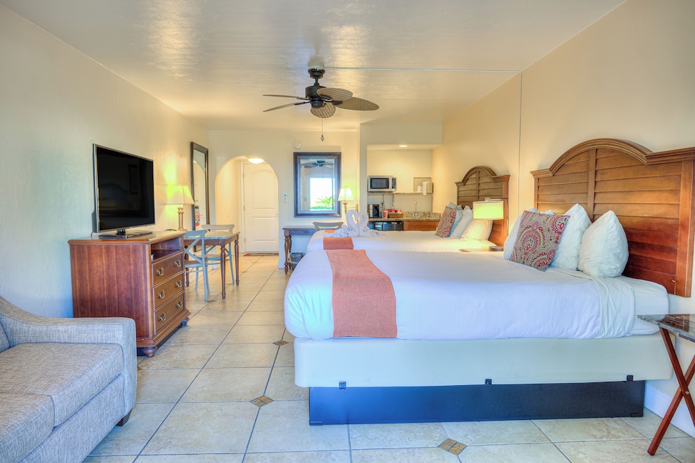 La Fiesta Ocean Inn And Suites - photo 5