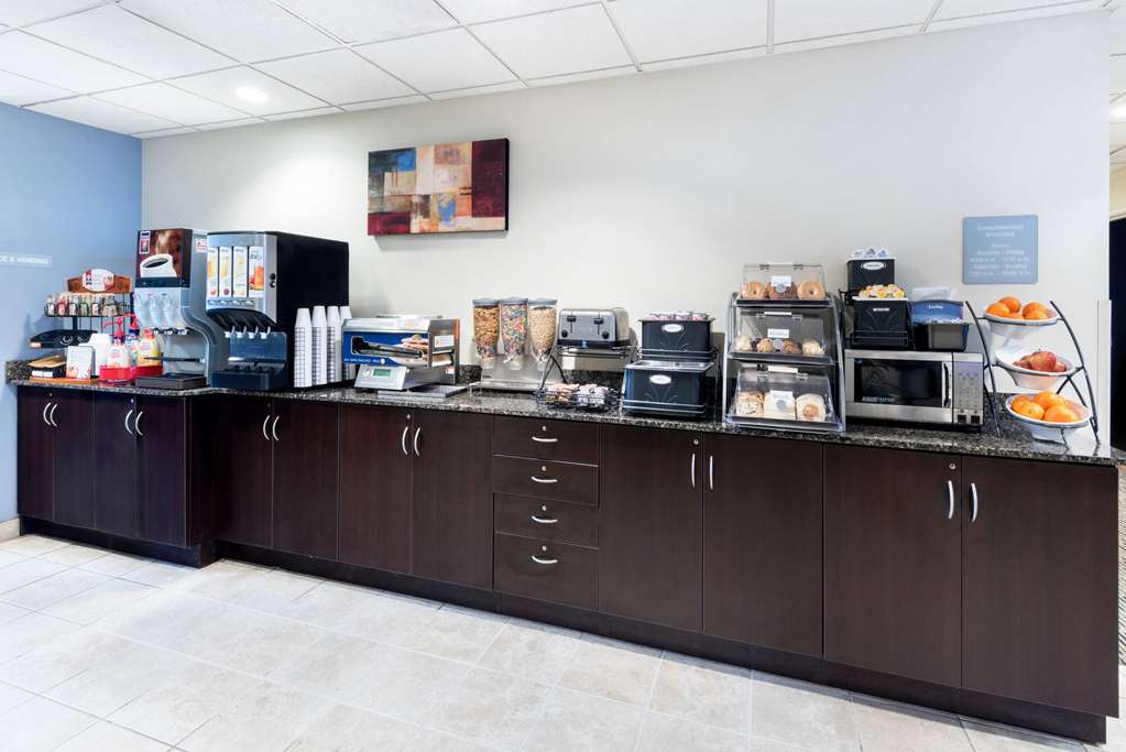 Microtel Inn & Suites by Wyndham Baton Rouge Airport - photo 14
