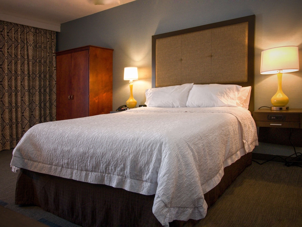 Hampton Inn Oklahoma City Edmond - photo 8