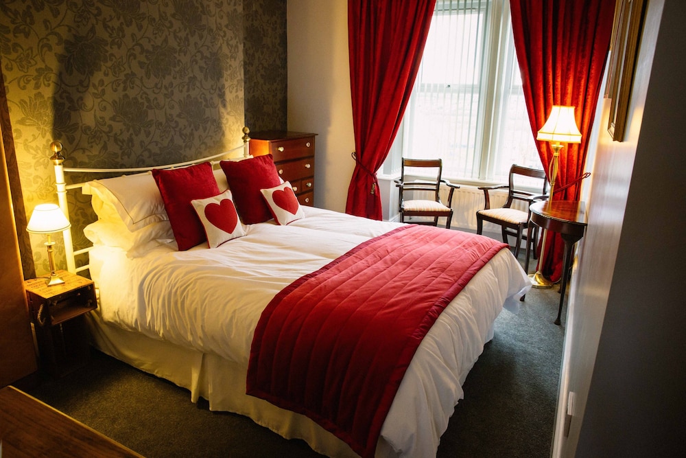 Coalminer's Cottage — 4-Star Luxury Hotel in Gateshead, United Kingdom