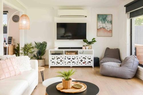 Foam St Serenity in Rosebud, Australia