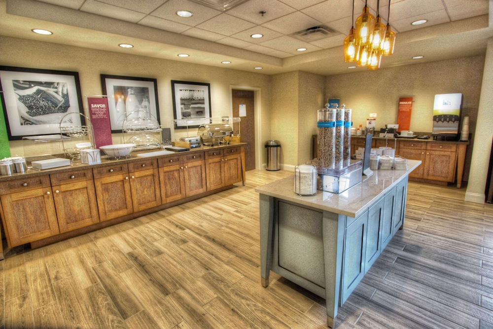 Hampton Inn & Suites Braselton - photo 27