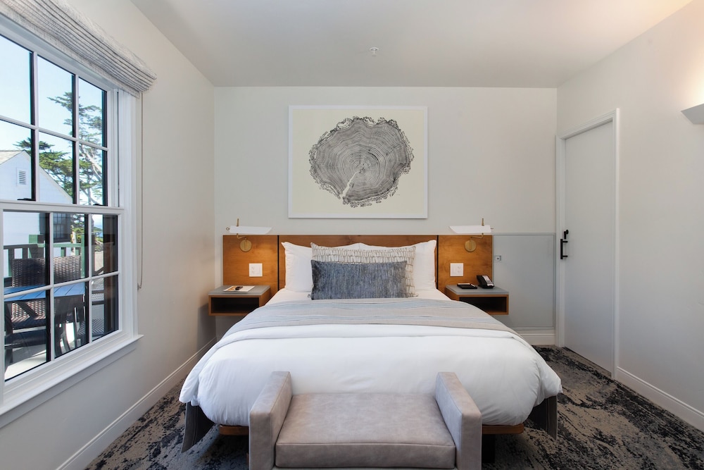 Carmel Beach Hotel - photo 5