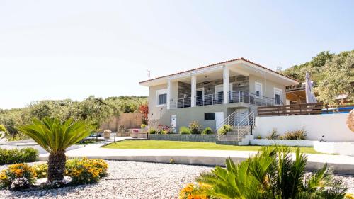 Villa Alexandra — 4-Star Luxury Hotel in Eleftheres, Greece