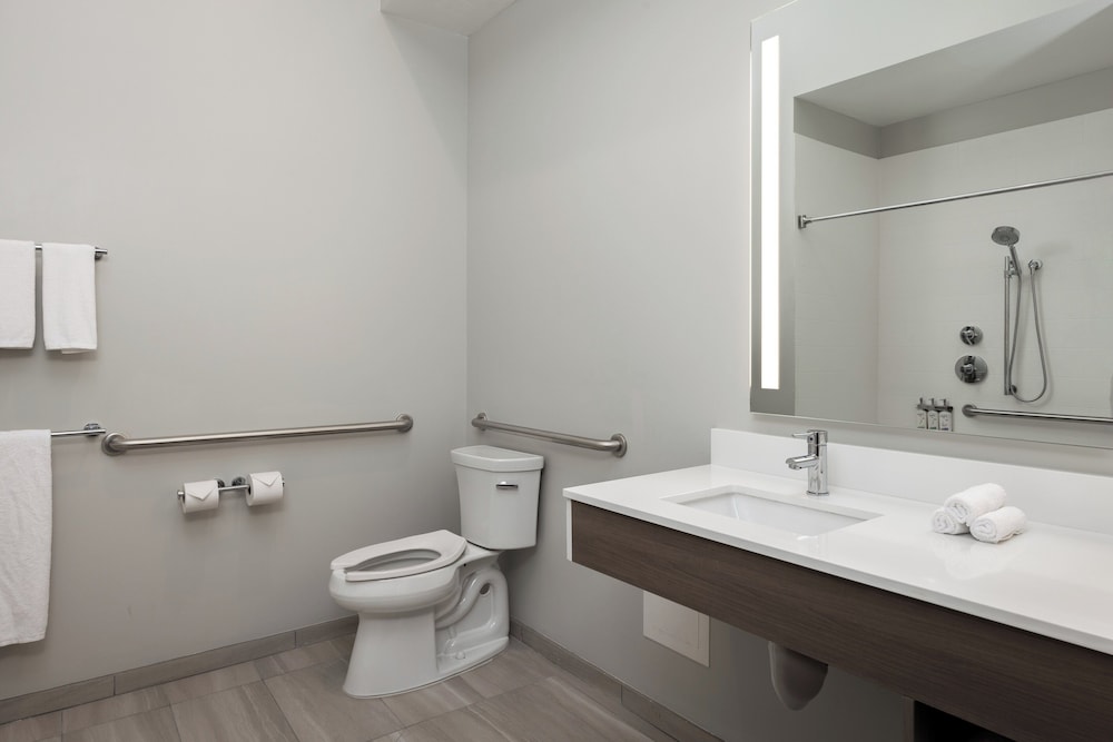 Holiday Inn Express & Suites Hawaiian Gardens by IHG - photo 22