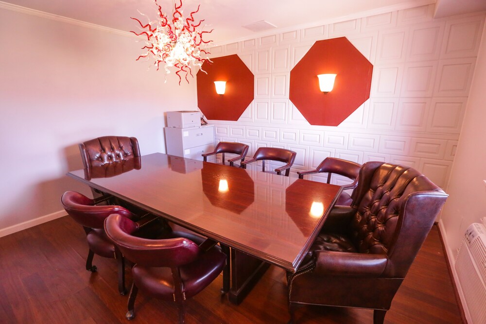 Chateau Suites - photo 31