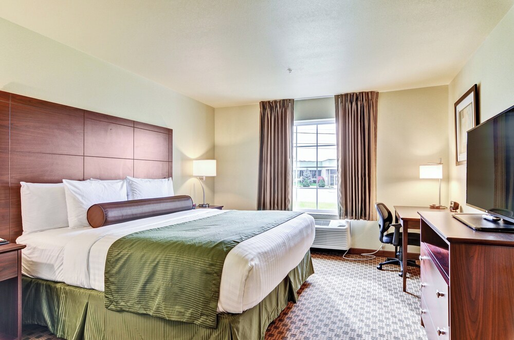 Cobblestone Inn & Suites Ambridge - photo 28